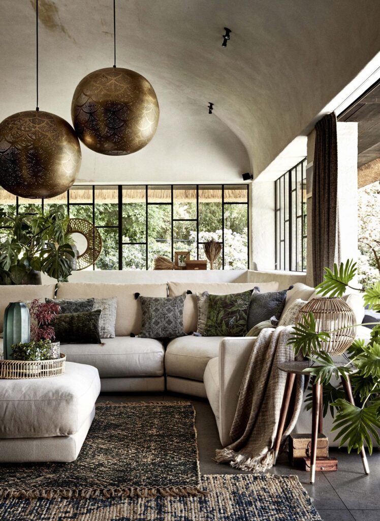 Découvrez ce que votre style de décoration révèle de votre psychologie. Du bohème au minimaliste, explorez les liens entre esthétique, émotions et bien-être.